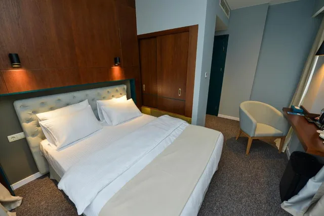 Standard, Double Bed, Just Inn Tbilisi 3/4