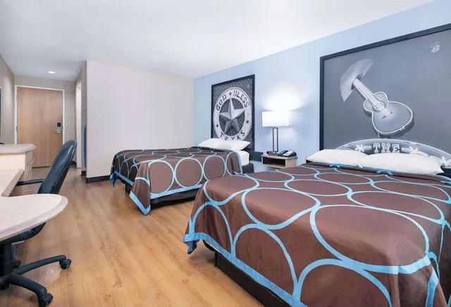 غرفة بسريرين مزدوجين، Super 8 by Wyndham New Braunfels I-35 3/5