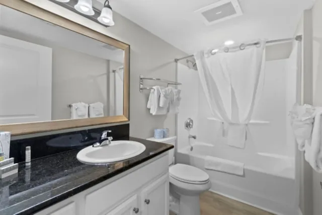 1 Bedroom, Condo, Deluxe, 2 Double Beds, Ocean View, Sofa, Bay View Resort Hotel 2/2