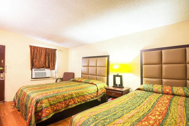2 Full Beds Non-Smoking، Bama Motel Mobile I-65 & US-90 6/10