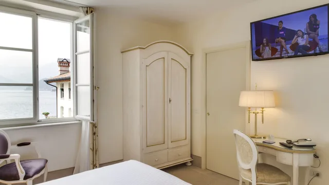 غرفة بسرير مزدوج بإطلالة على البحيرة، Hotel Rivalago 6/7
