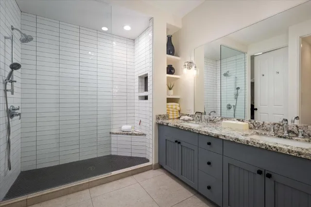 2 Bedrooms, Twin Beds, King Bed, Golf Course View, 2 Bathrooms, Sofa، Fairway Villas Waikoloa by OUTRIGGER 9/10