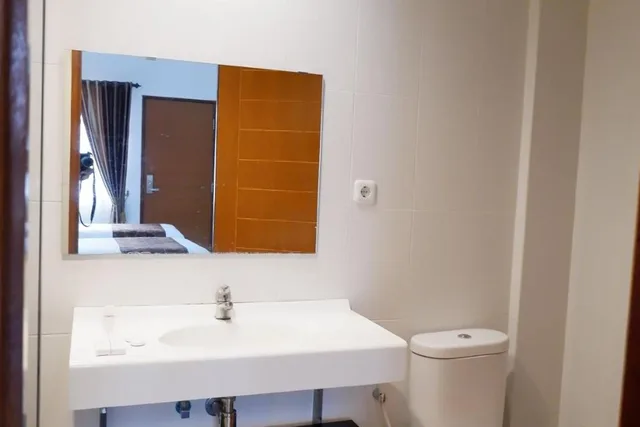 غرفة ديلوكس بسرير مزدوج أو سريرين منفصلين، Hotel Netral Jombang 8/10