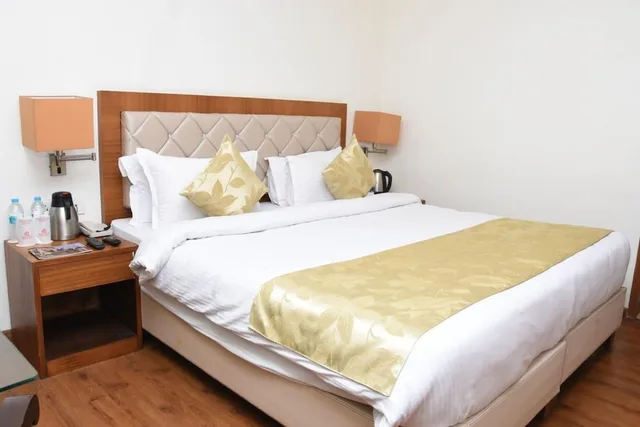 Premium, Double Bed, Meadows 1/5