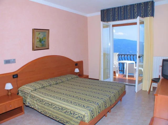 غرفة بسرير مزدوج أو سريرين منفصلين، Hotel and Residence La Rotonda 3/7