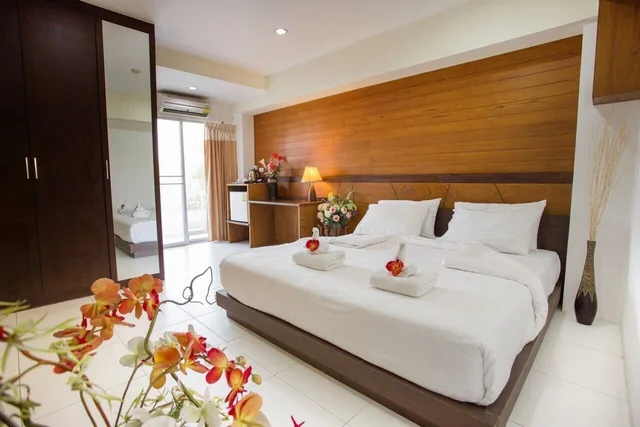 جناح ثلاثي بسرير مزدوج وسرير فردي، The Loft Resort Bangkok 1/4