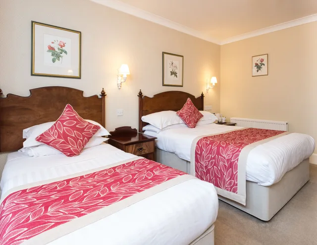 غرفة سوبيريور ثلاثية بسرير مزدوج وسرير فردي، Sunbank House Hotel 2/7