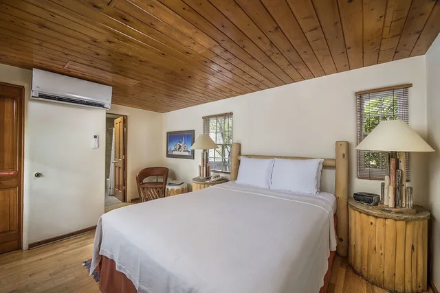 Casita, Traditional, Queen Bed، Inn On The Alameda 2/3