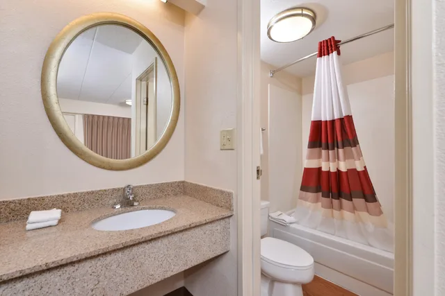 غرفة ديلوكس بسريرين مزدوجين، Red Roof Inn Merrillville 6/6