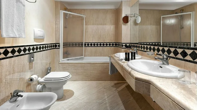 غرفة عائلية بسرير مزدوج مع أريكة، Roma Aurelia Antica Hotel 5/6