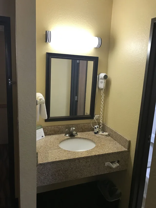 غرفة بسريرين كوين، Americinn By Wyndham West Bend 4/4