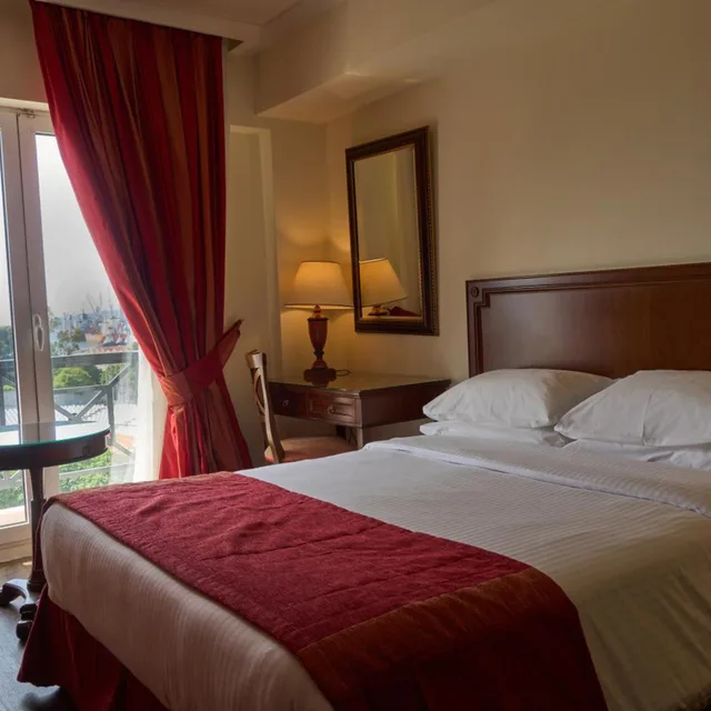 غرفة كلاسيكية بسرير مزدوج بإطلالة على البحر، Volos Palace 6/6