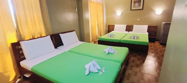 غرفة رباعية بأربعة أسرّة، Cherrys Home Too Inland Resort 4/10