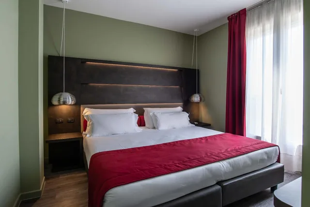 جناح جونيور، Maranello Palace (17Km From Modena) 2/7