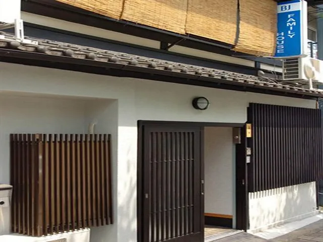 Japanese, Type B, Traditional, Futon Bed, Shared Bathroom، BJ Family House 1/1