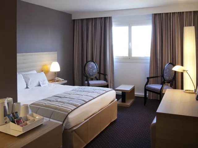 غرفة قياسية بسرير مزدوج مع أريكة، Mercure Bordeaux Lac Hotel 6/10