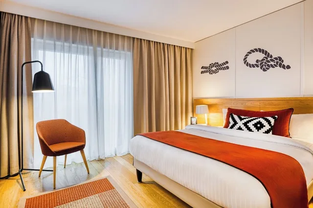 غرفة كلاسيكية بسرير مزدوج، Citadines Michel Hamburg 1/4