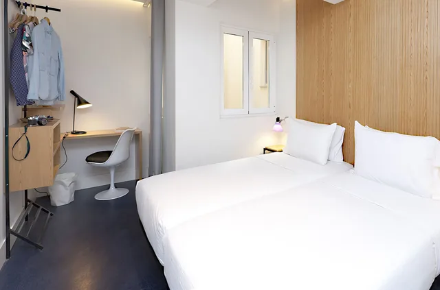 غرفة أساسية بسرير مزدوج، HOSTAL BUELTA 2/6