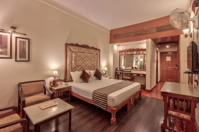 غرفة سوبيريور بسرير كينج، SHINGAR REGENCY 3/8