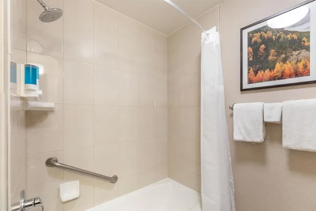 غرفة بسريرين كوين في طابق مرتفع، Drury Inn and Suites Denver Central Park 3/3