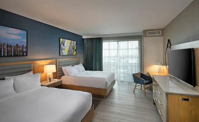 غرفة بسريرين كوين، Inn at the Pier Pismo Beach 1/3