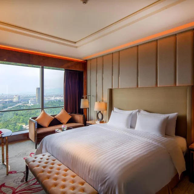 Deluxe, Queen Bed, SANDING NEW CENTURY GRAND HOTEL YIWU 1/7