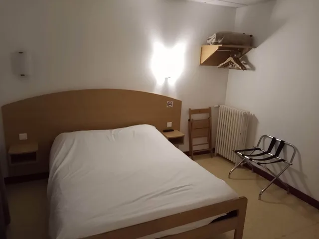 Economy, Double Bed, HOTEL DE LYON 5/10
