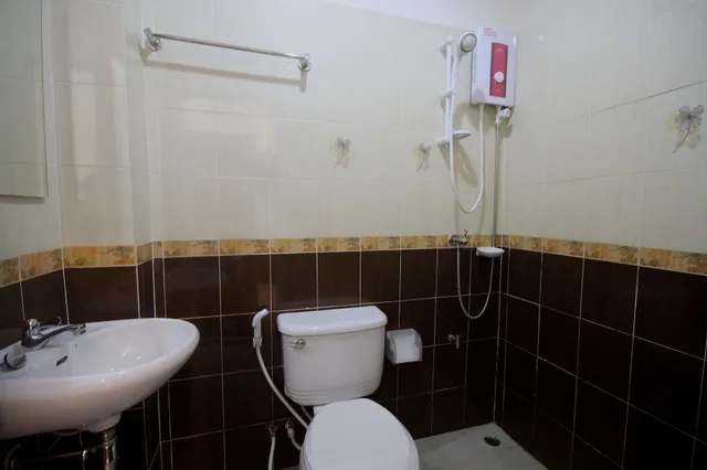 غرفة بسرير كينج، My Place At Surat Hotel 3/3