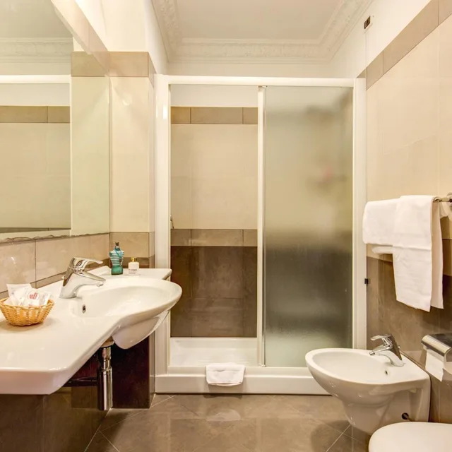 غرفة ثلاثية بسرير فردي، Hotel Contilia 3/3