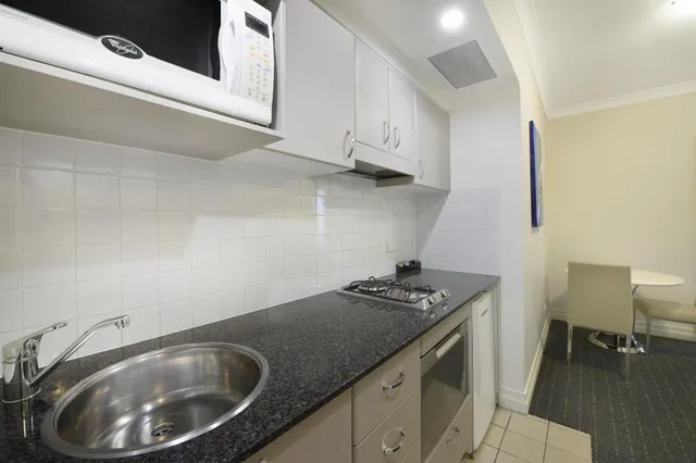 جناح ديلوكس بسرير كوين بغرفة نوم واحدة، YEHS Hotel Sydney Harbour Suites 7/7