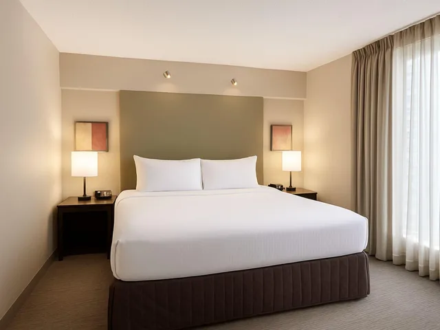 جناح بغرفة نوم واحدة في طابق مرتفع، Crowne Plaza Chicago West Loop 1/2