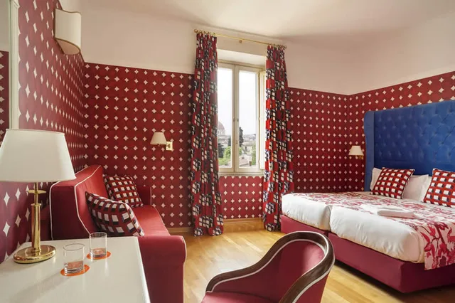 غرفة قياسية ثلاثية، Room Mate Luca 1/1