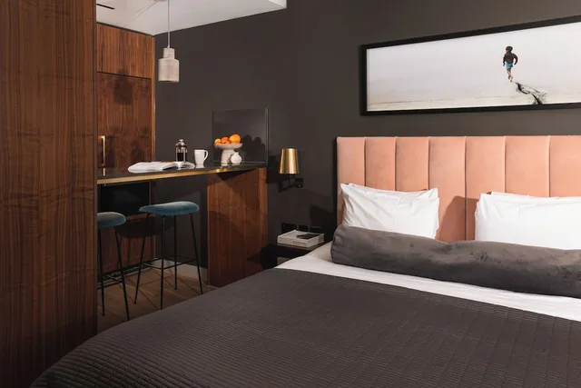 Premium, Studio, King Bed, Native Bankside 7/10
