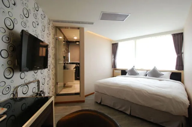 Fashion, Double Bed، Shin Shin Hotel 3/4