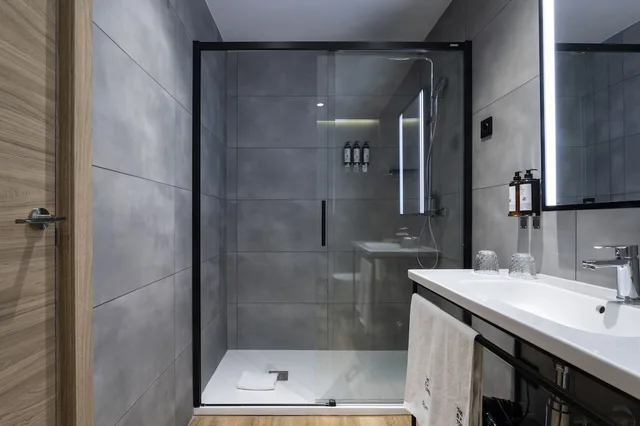 Room, Triple, Petit Palace Cliper Gran Via 10/10
