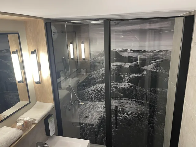 غرفة قياسية بسريرين منفصلين، Campanile Clermont Ferrand Riom 9/9