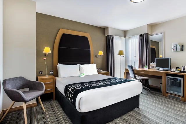 غرفة قياسية بسرير مزدوج، HOLIDAY INN BIRMINGHAM NORTH - CANNOCK 5/10