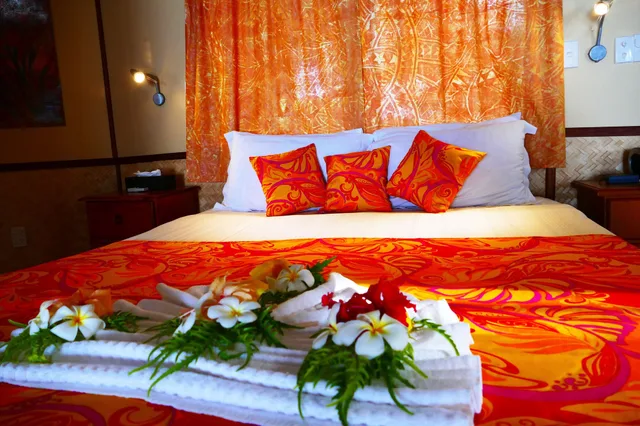 1 Bedroom, Superior, Family, Bungalow, 1 Queen and 1 Single Bed, Ocean Front، Le Vasa Resort 6/10
