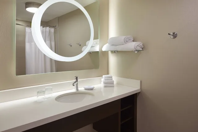 جناح بسريرين كوين مع سرير سحّاب إضافي، Springhill Suites By Marriott Toronto Vaughan 4/5