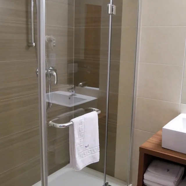 غرفة عائلية، Hotel Saffron 5/10