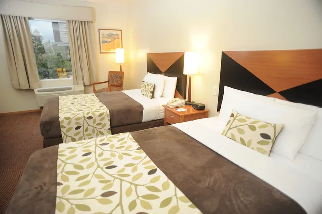 غرفة بسريرين مزدوجين لذوي الإعاقة، Sleep Inn Hotel Paseo Las Damas 1/6