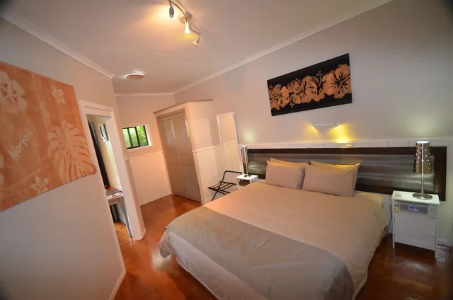 كوخ تنفيذي بسرير كينج بغرفة نوم واحدة بحوض جاكوزي، Cumberland Resort And Spa 1/3