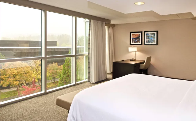 جناح رئاسي بسرير كينج، Embassy Suites by Hilton Seattle Bellevue 2/3