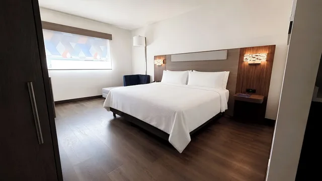 غرفة قياسية بسرير كينج، Holiday Inn Express And Suites Los Mochis Centro By Ihg 3/7