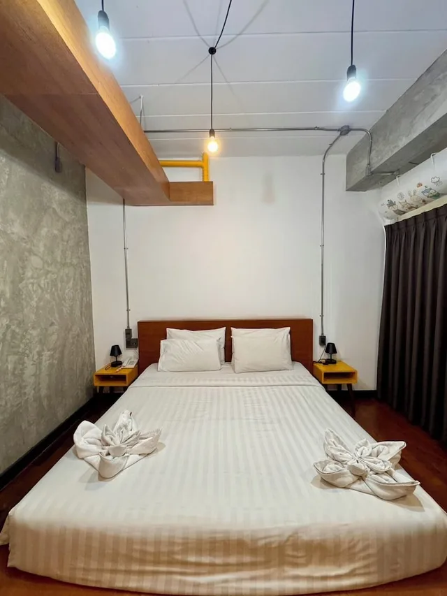 غرفة سوبيريور بسرير كوين، The Loft Room Nimman 4/10
