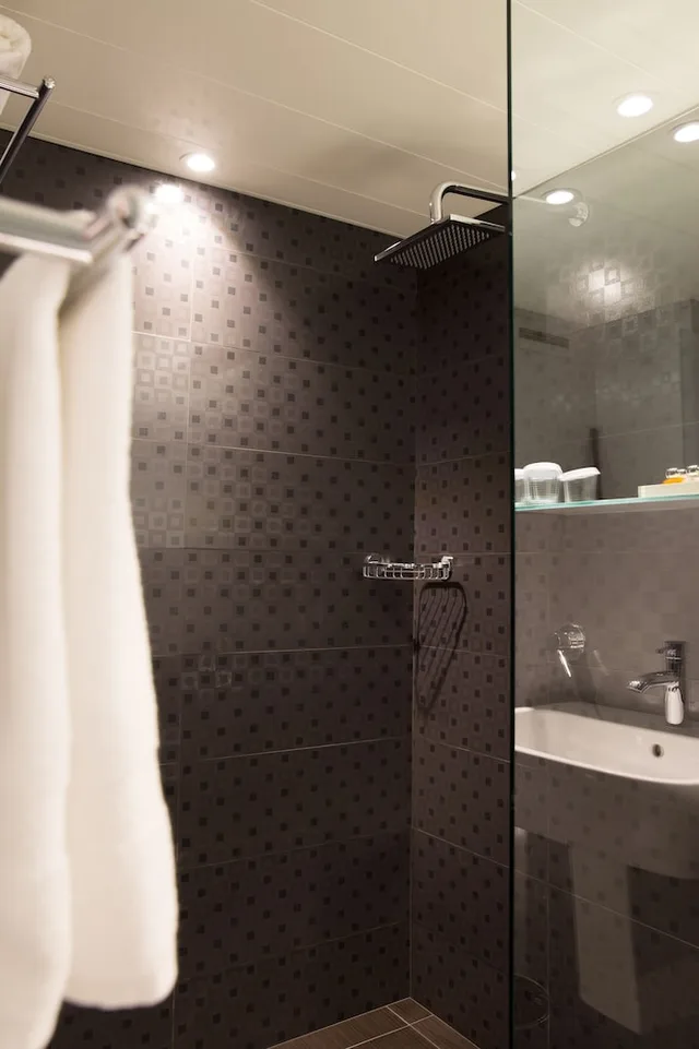 غرفة اقتصادية بسرير كوين، Nova Hotel Yerevan 3/3