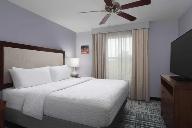 2 Bedrooms, Suite, 1 King or 2 Queen Beds, 2 Bathrooms، Homewood Suites By Hilton Raleigh Durham Airport 1/3