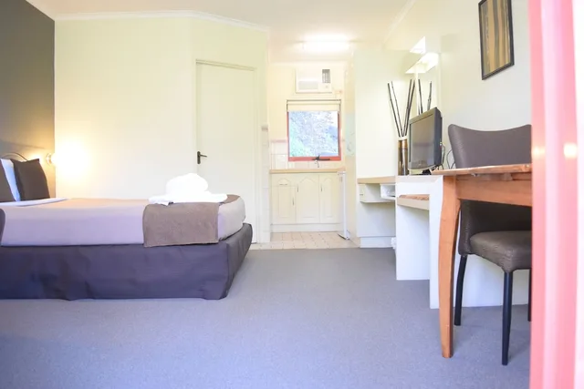Spa, Deluxe, Queen Bed، Lorne Coachman 5/10