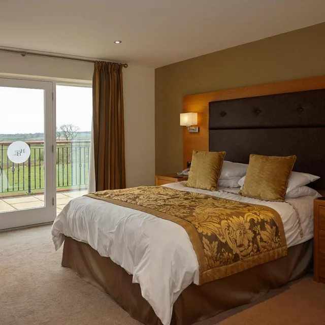 غرفة ديلوكس بسرير مزدوج بشرفة، Hundith Hill Hotel 2/6