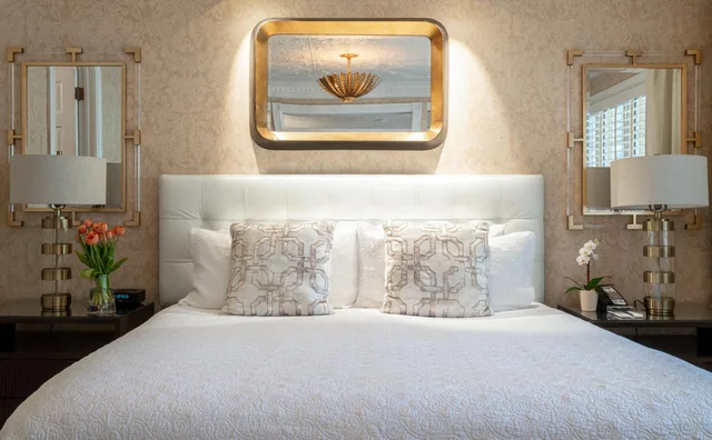 غرفة بسرير كينج، The Chateau Inn and Suites 4/5